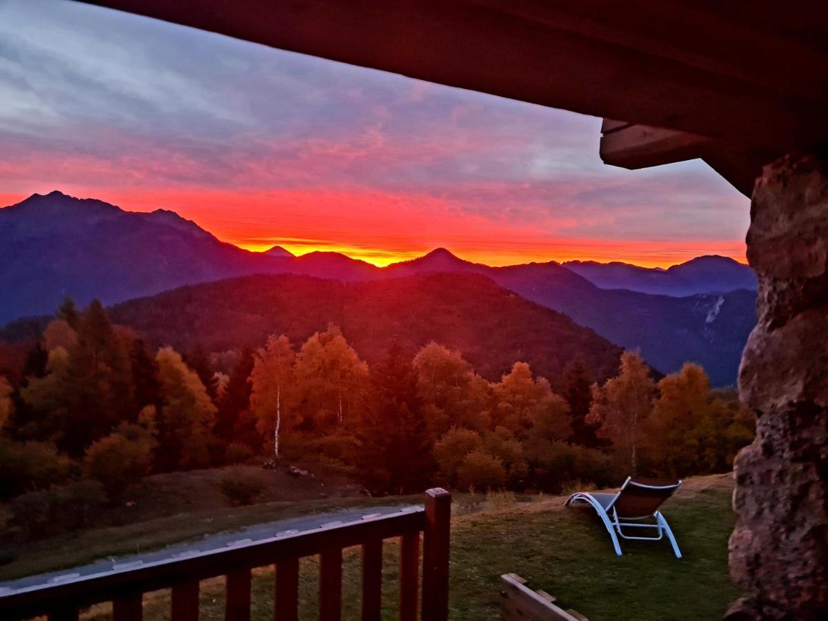 Chalet Chapeau Rar Castel Condino Екстер'єр фото