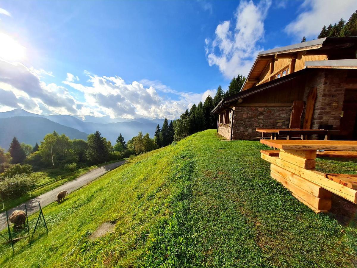 Chalet Chapeau Rar Castel Condino Екстер'єр фото