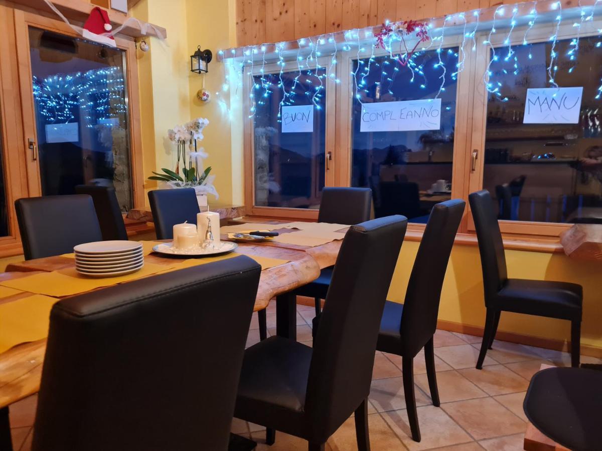 Chalet Chapeau Rar Castel Condino Екстер'єр фото