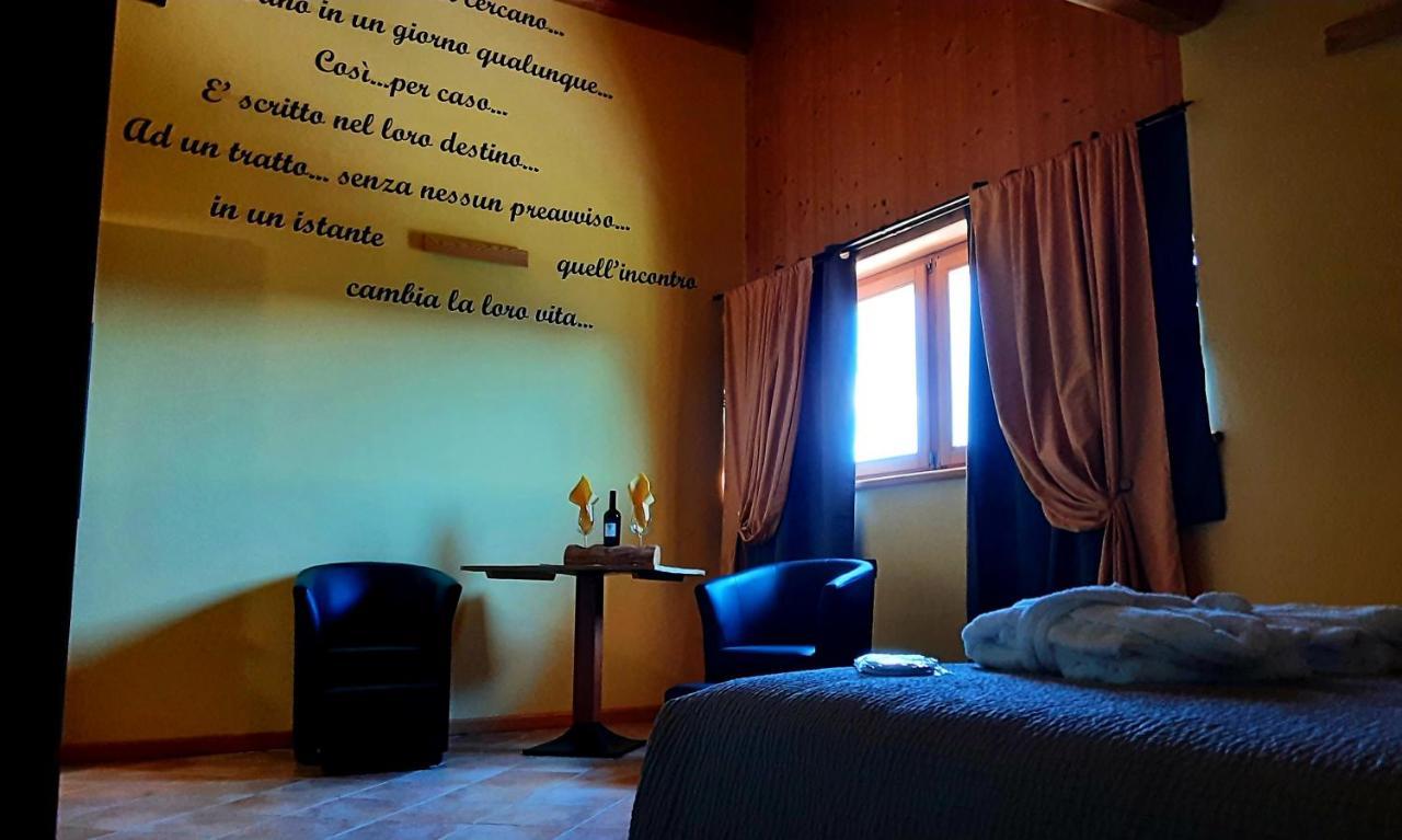 Chalet Chapeau Rar Castel Condino Екстер'єр фото