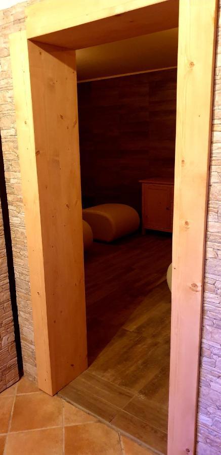 Chalet Chapeau Rar Castel Condino Екстер'єр фото