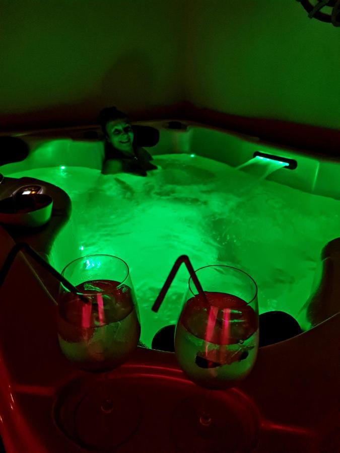 Chalet Chapeau Rar Castel Condino Екстер'єр фото