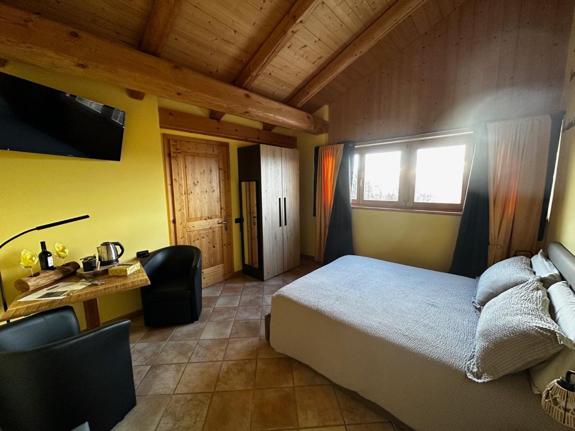 Chalet Chapeau Rar Castel Condino Екстер'єр фото